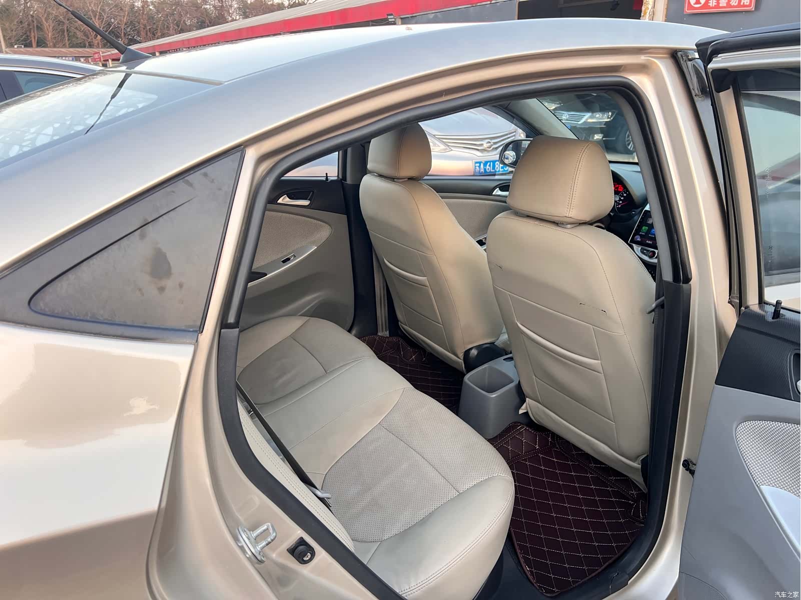 Hyundai GLS, 2014 17