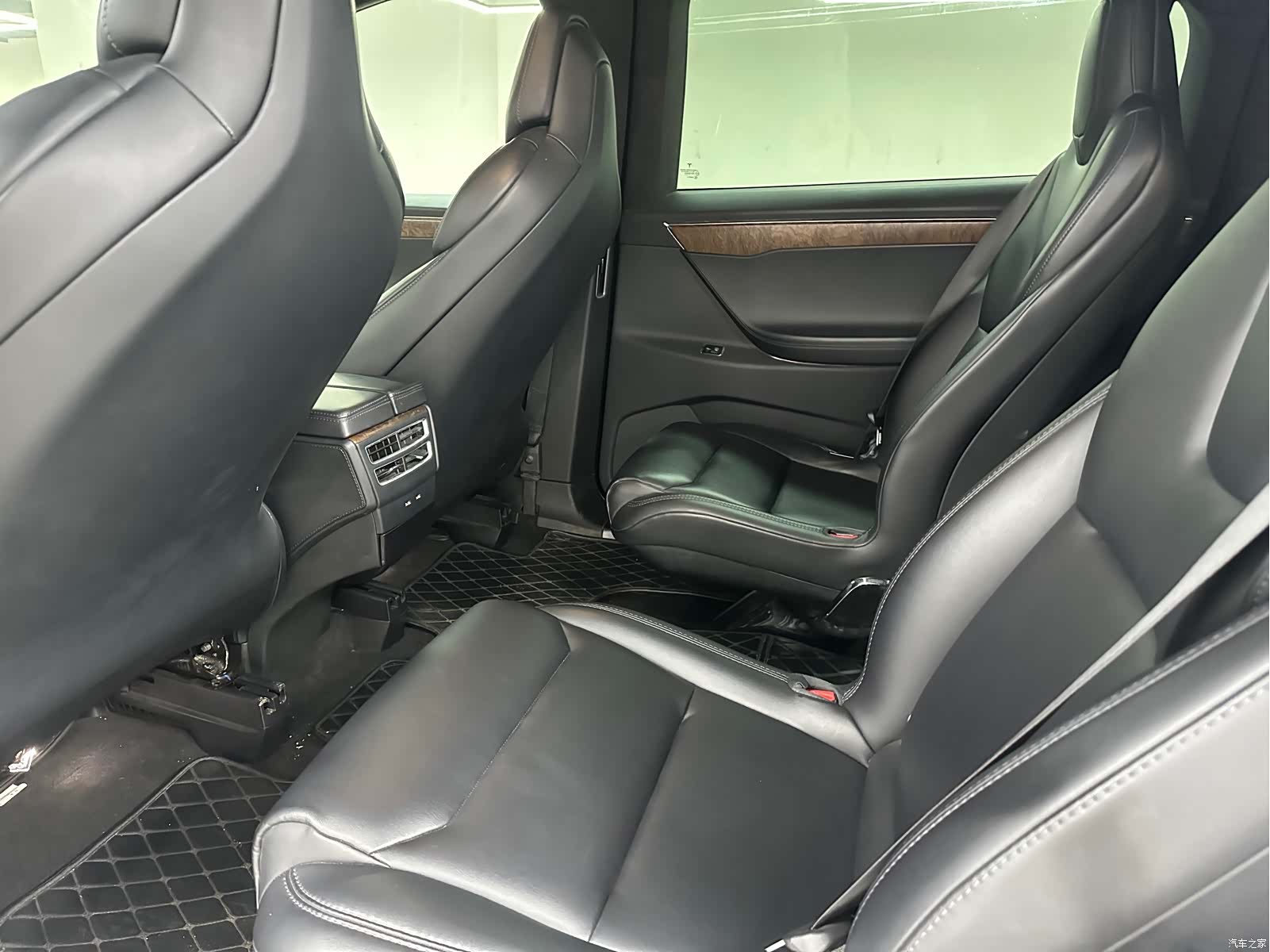 Tesla Model X, 2018 7