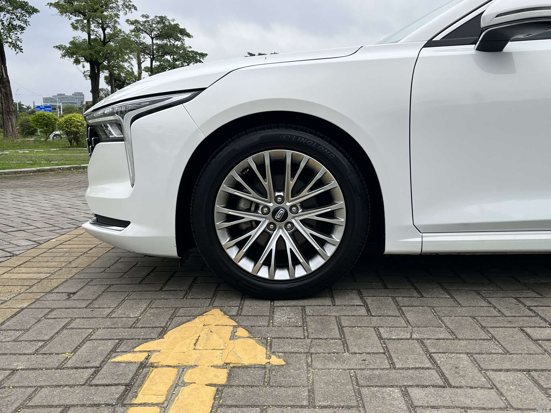 Bestune B70, 2021 10