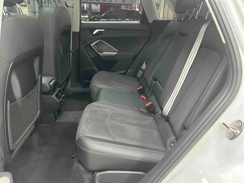 Audi Q3, 2023 14