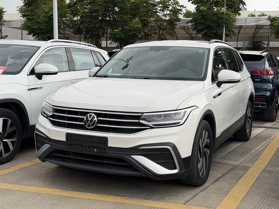 Volkswagen Tiguan L