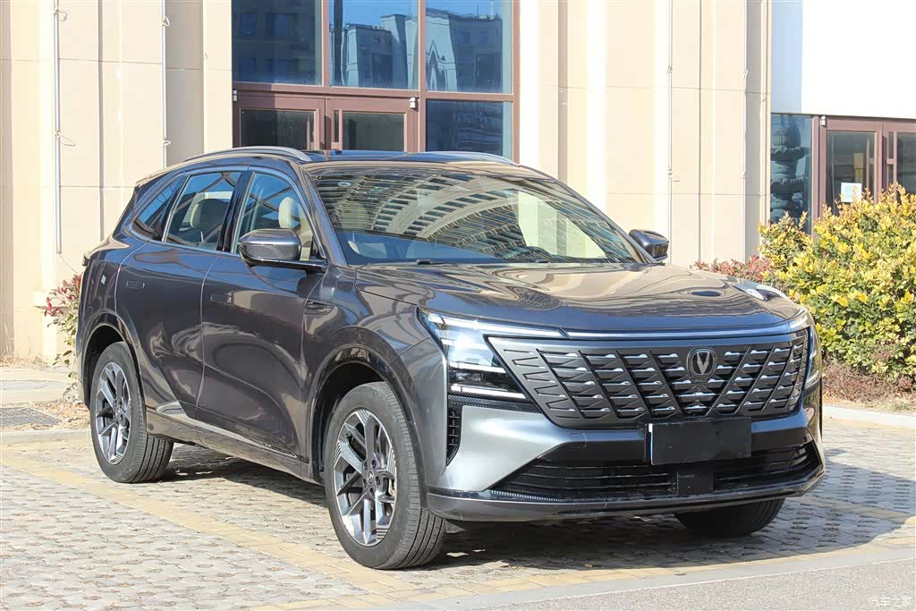 Changan CS75, 2024 22