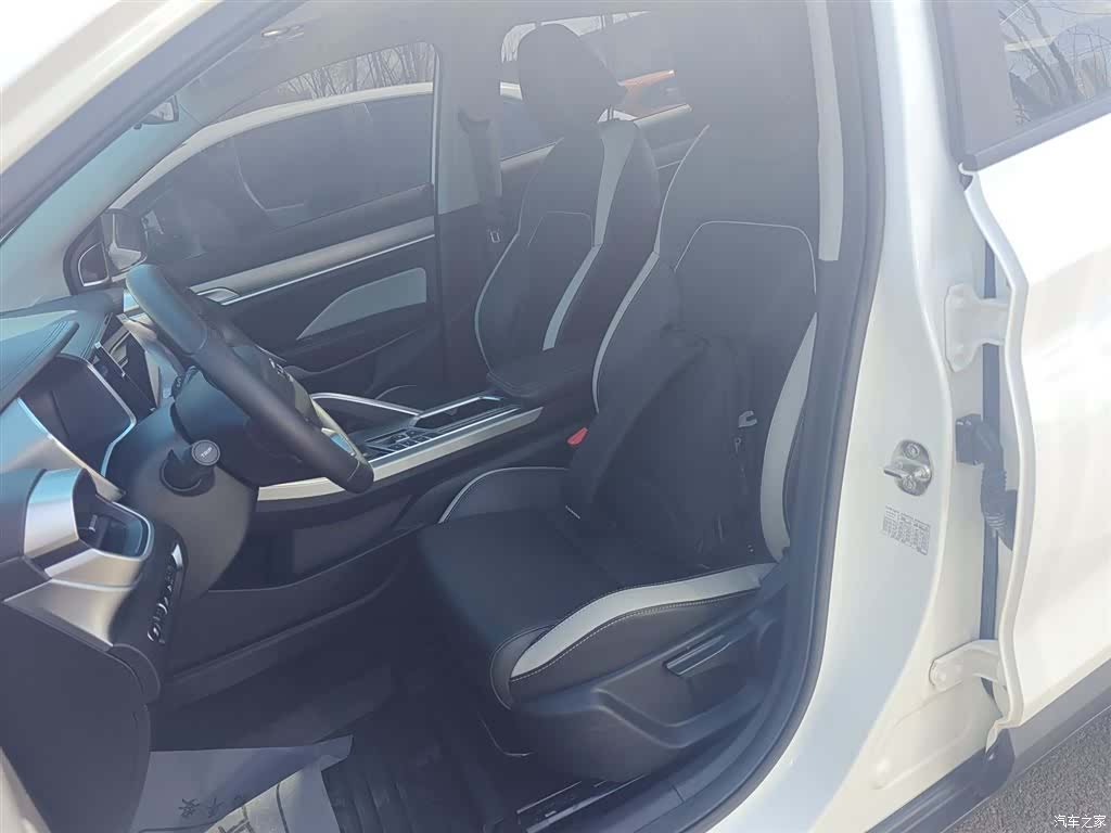 Geely Coolray, 2020 15