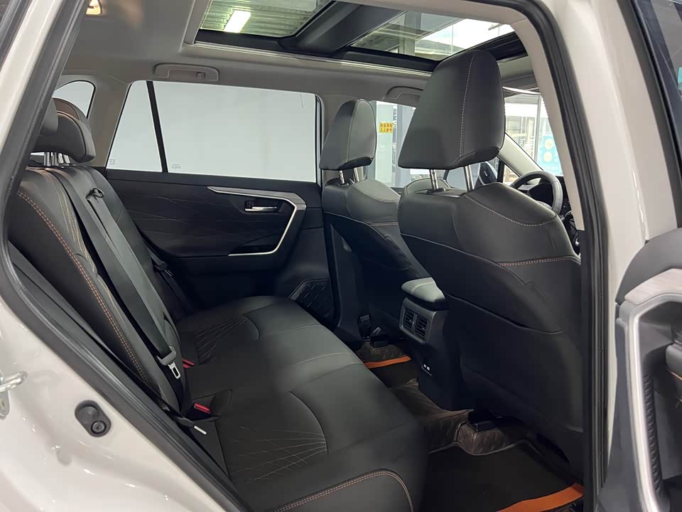 Toyota RAV4 Rongfang