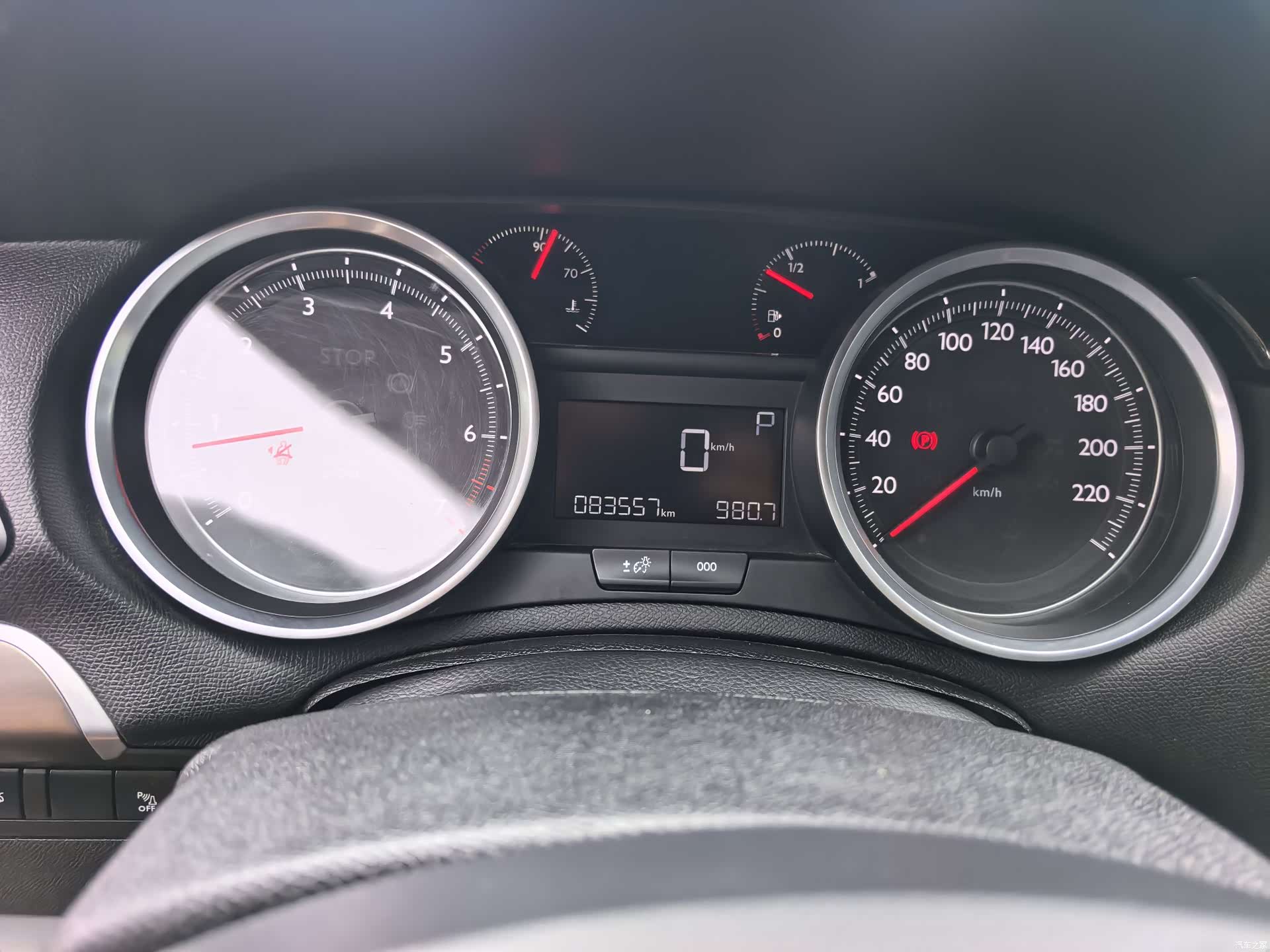 Peugeot 408, 2016 11