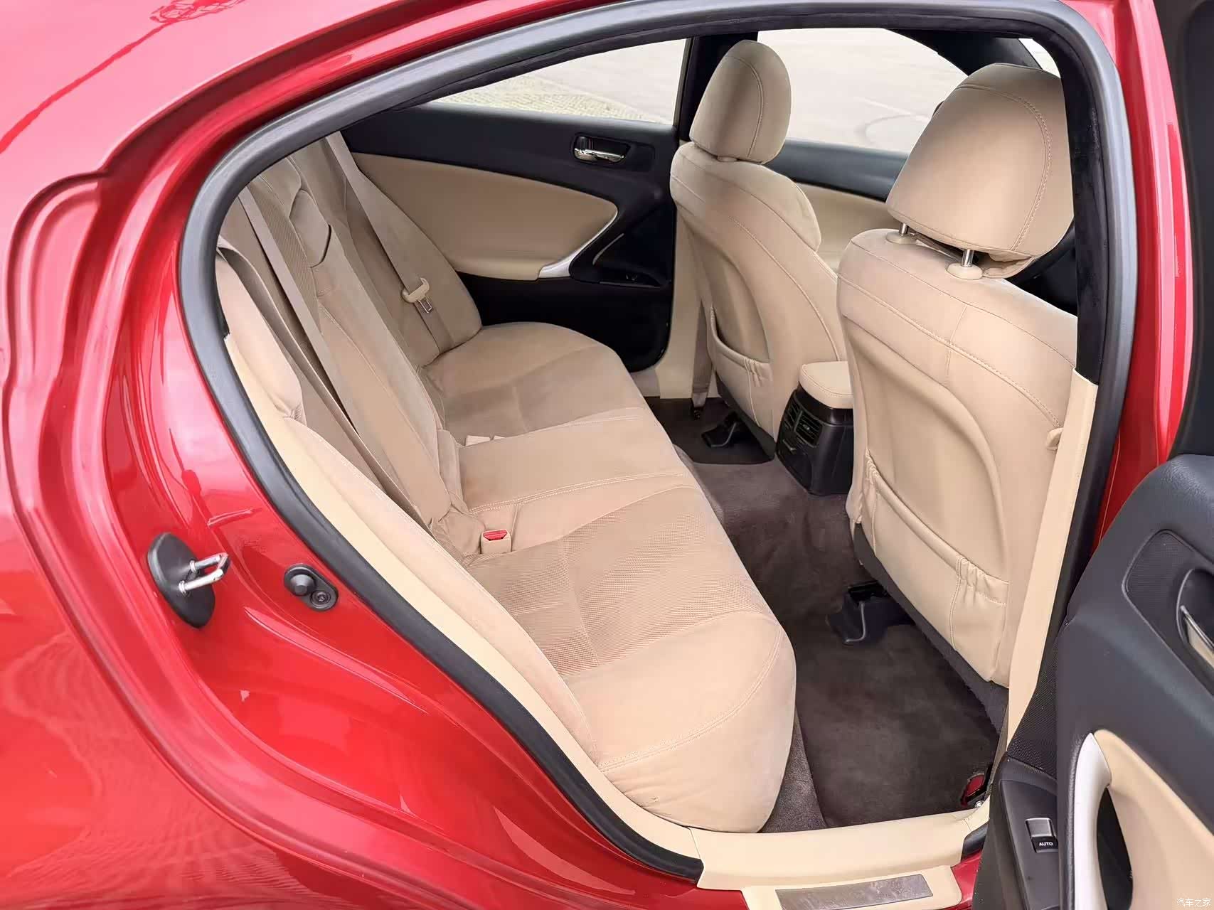 Lexus IS, 2010 15