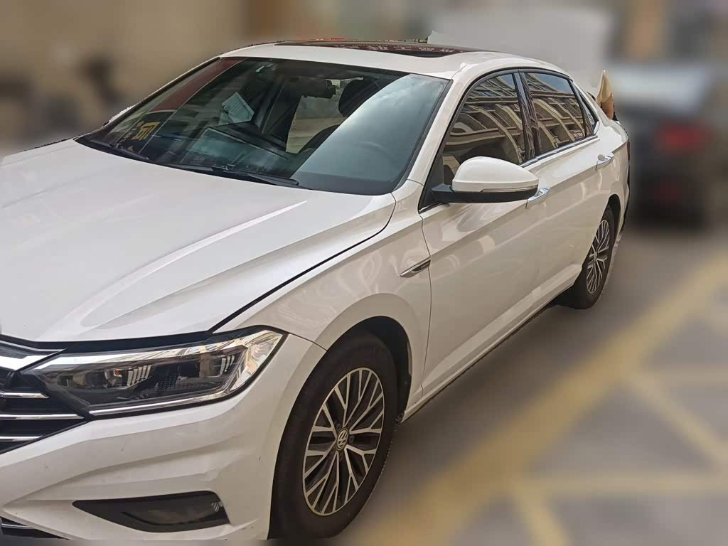 Volkswagen Sagitar