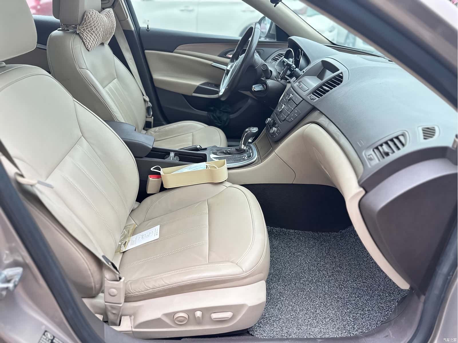 Buick Regal, 2011 10