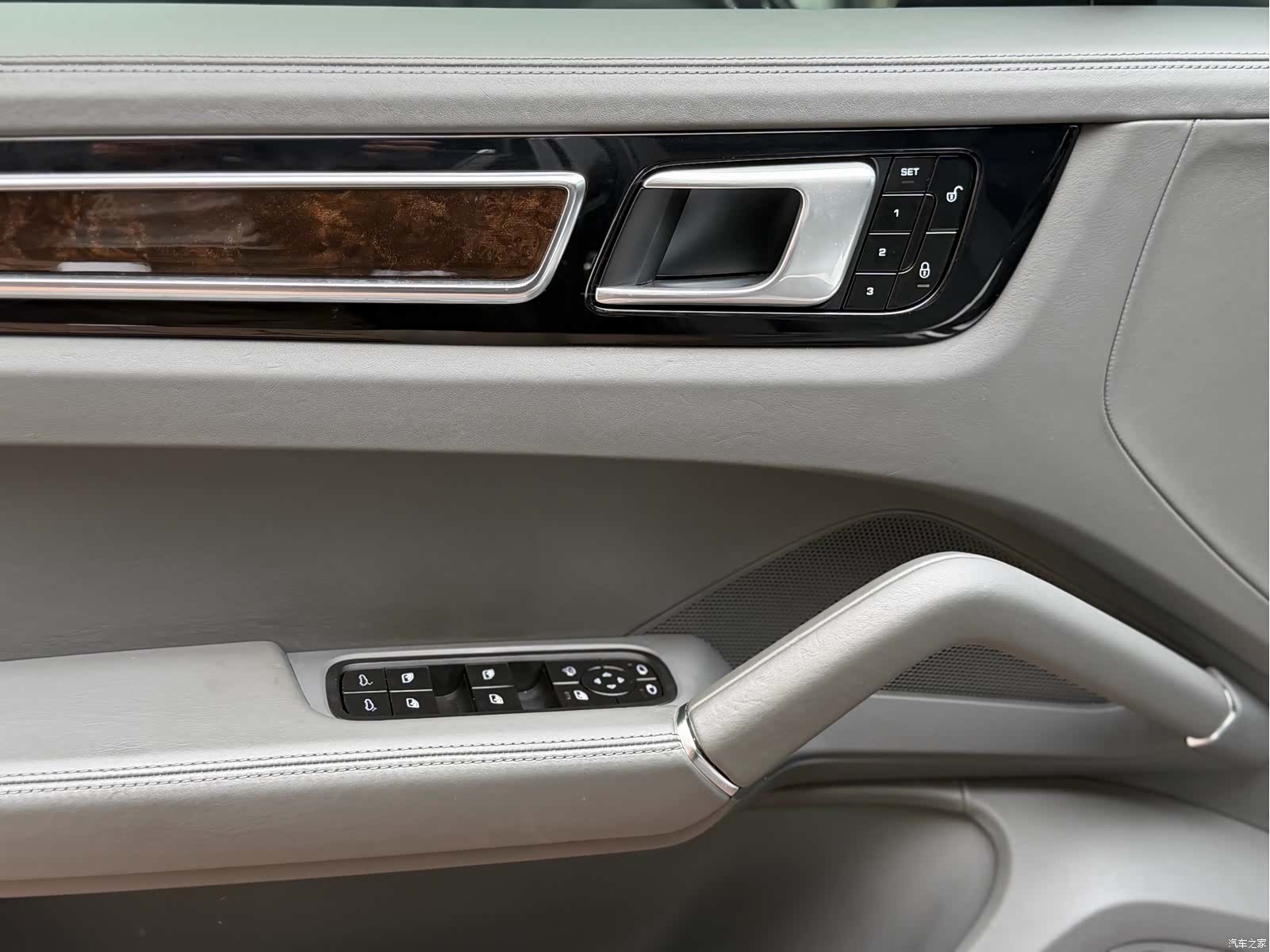 Porsche Cayenne, 2018 10