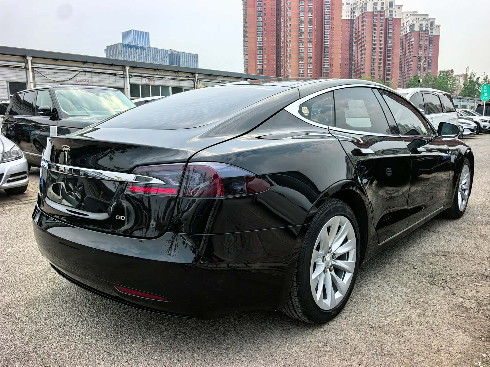 Tesla Model S, 2016 8