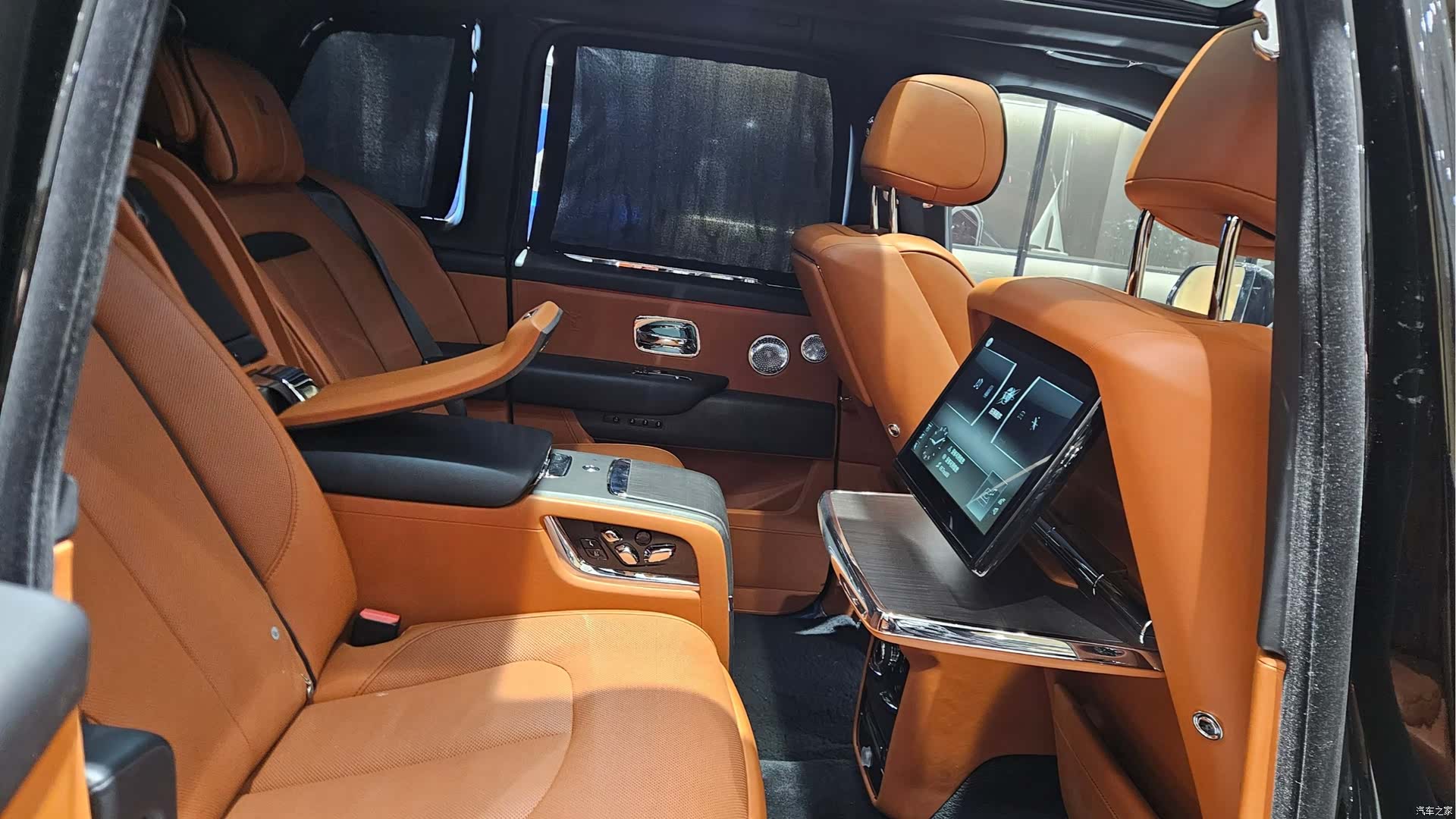 Rolls-Royce Cullinan, 2021 11