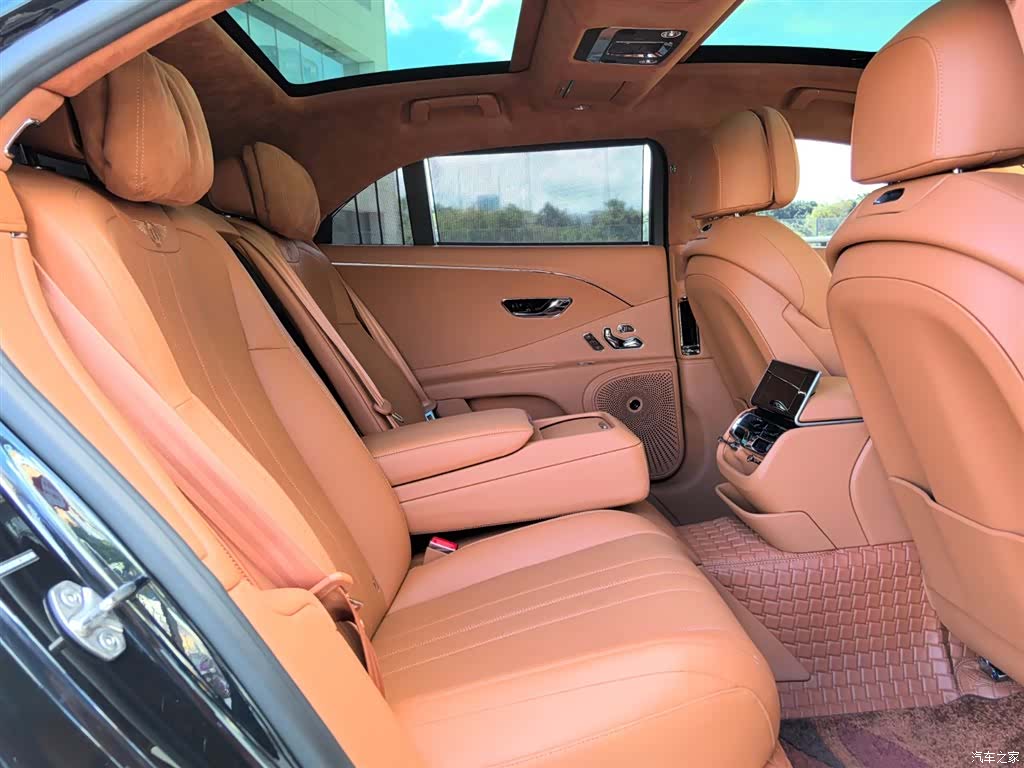 Bentley Flying Spur, 2022 15