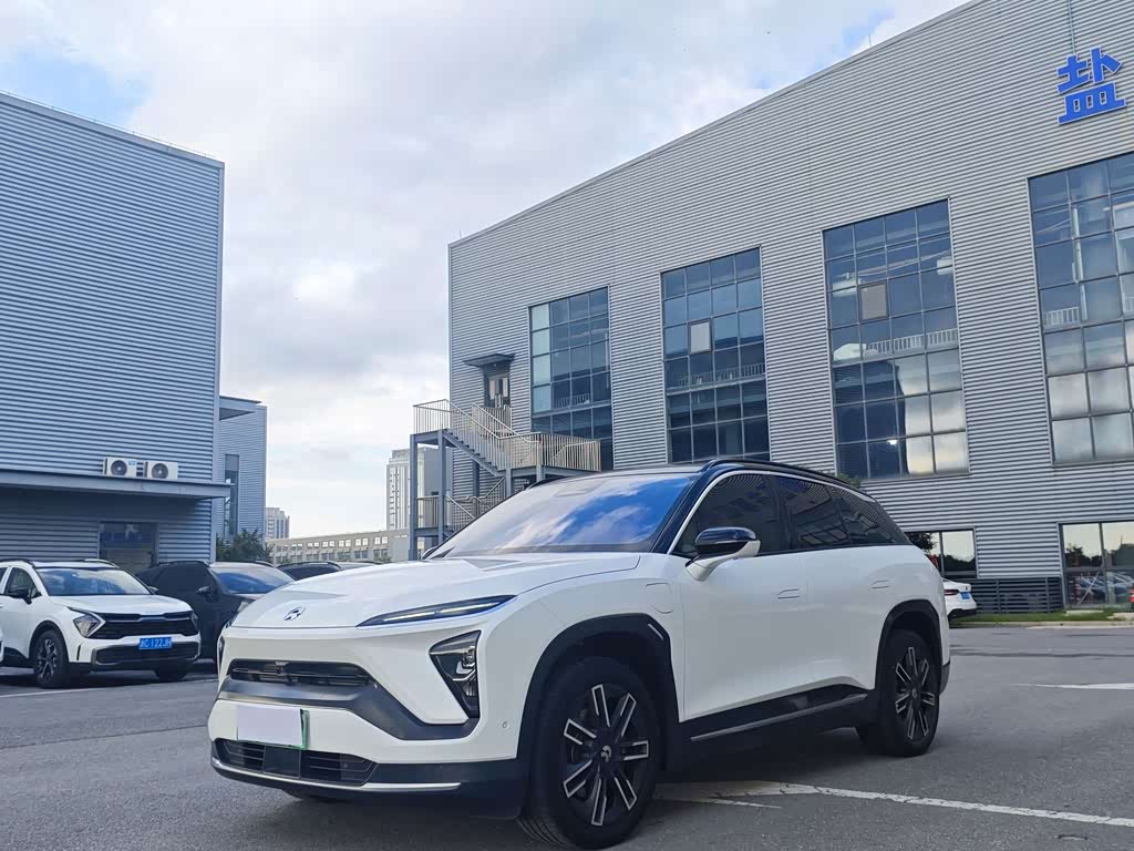 NIO ES6