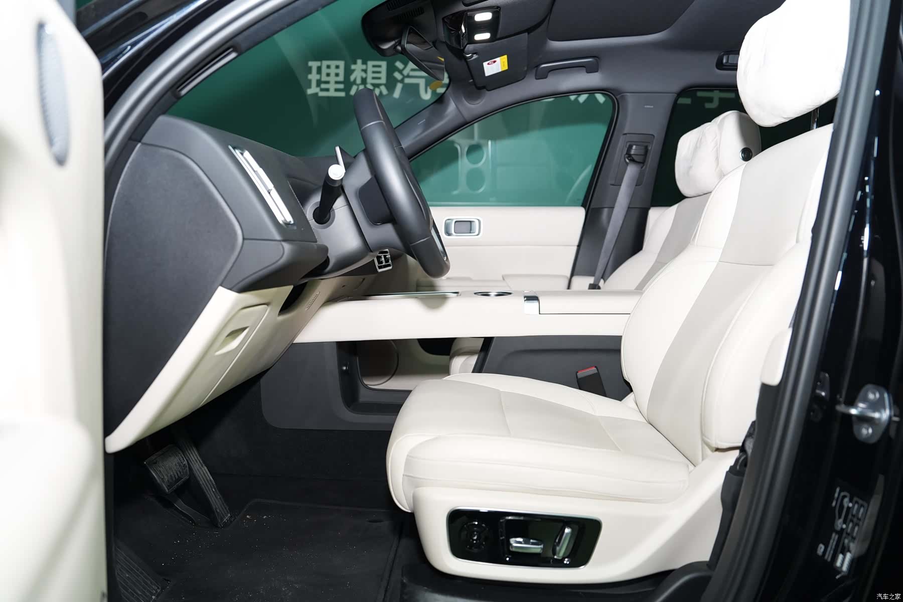 Li Auto L8, 2025 все фото