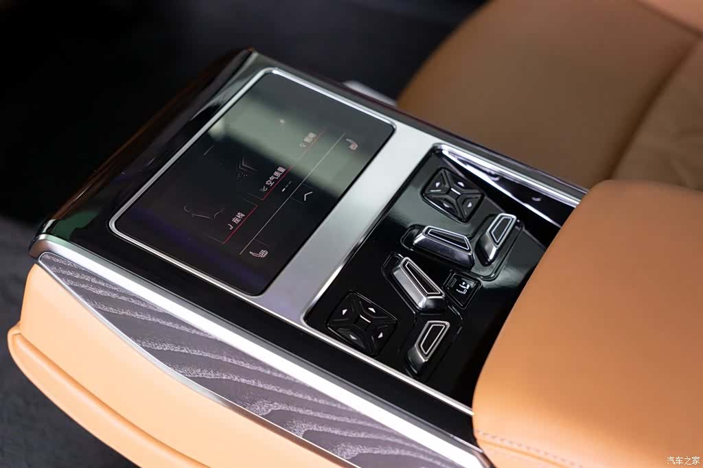 Audi A8L, 2025 16