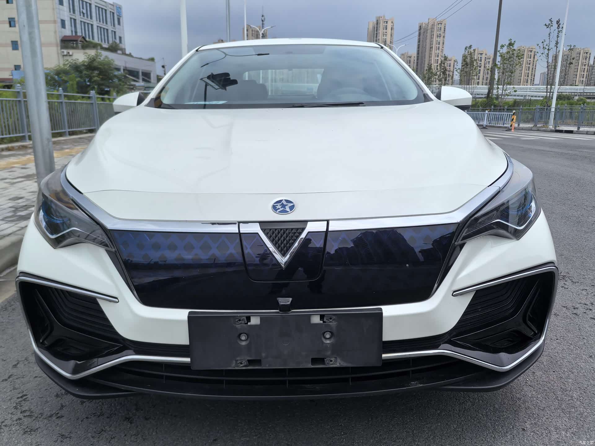 Nissan D60EV, 2022 2