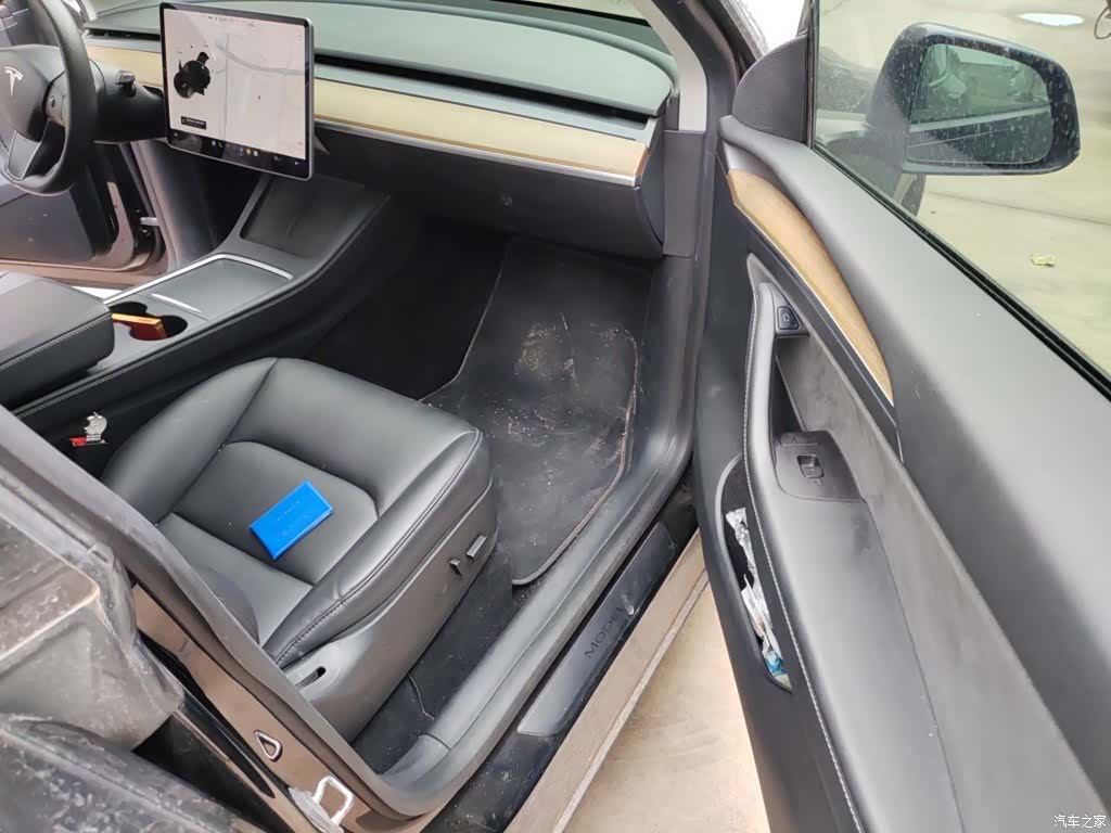 Tesla Model Y, 2021 20