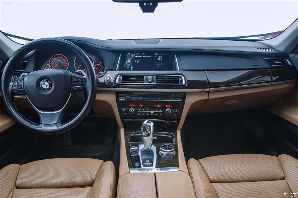 BMW 7 Series, 2013 7