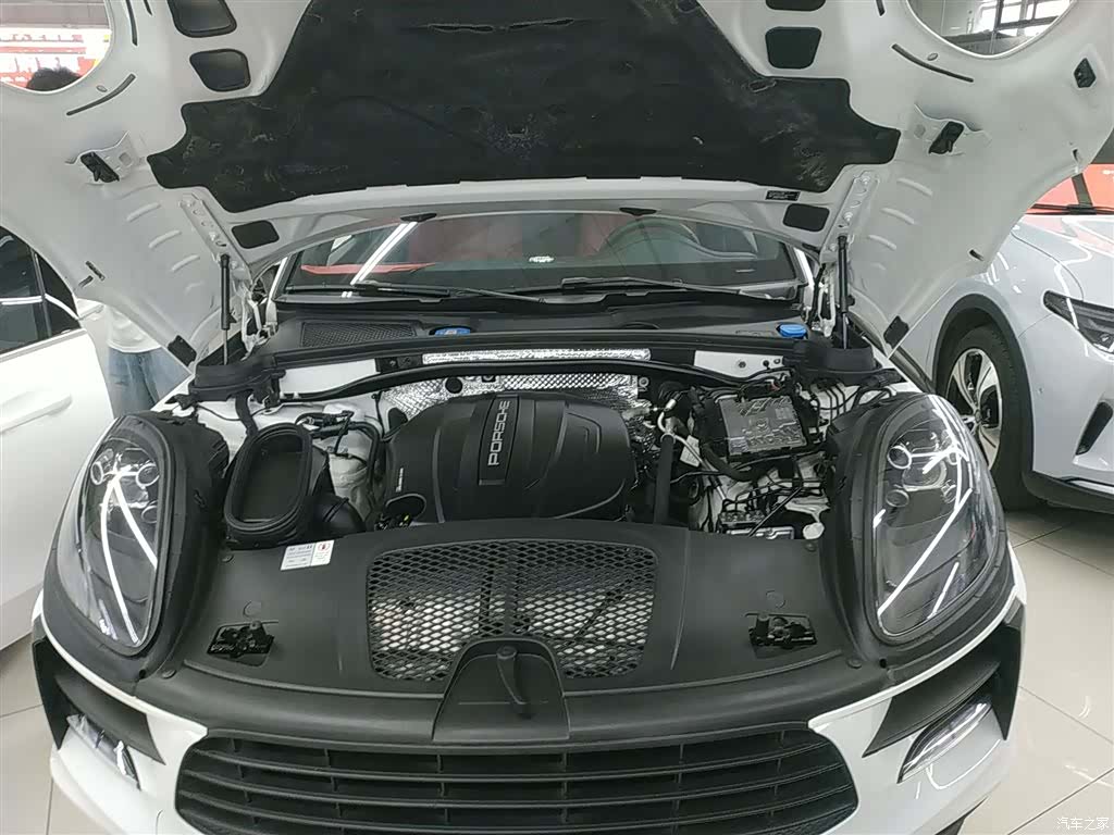 Porsche Macan, 2021 10