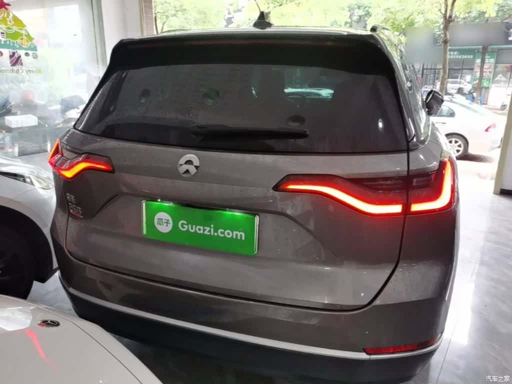 NIO ES8, 2022 6