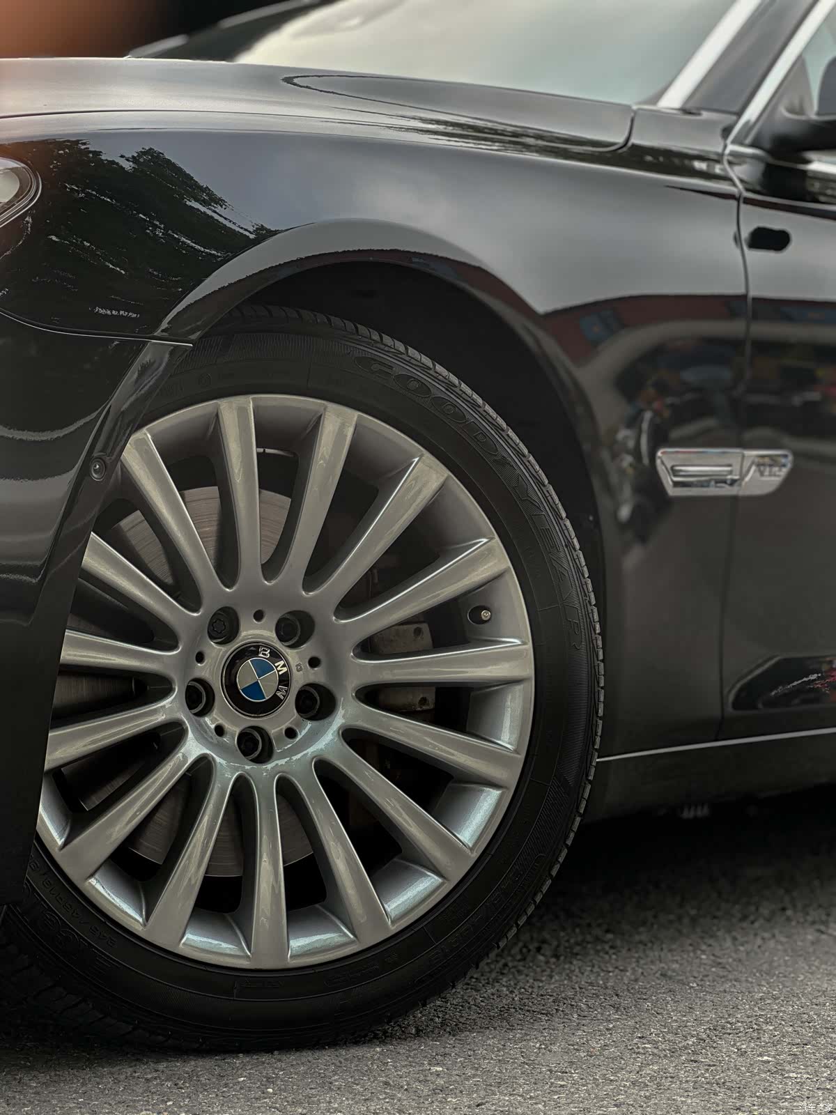 BMW 7 Series, 2011 13
