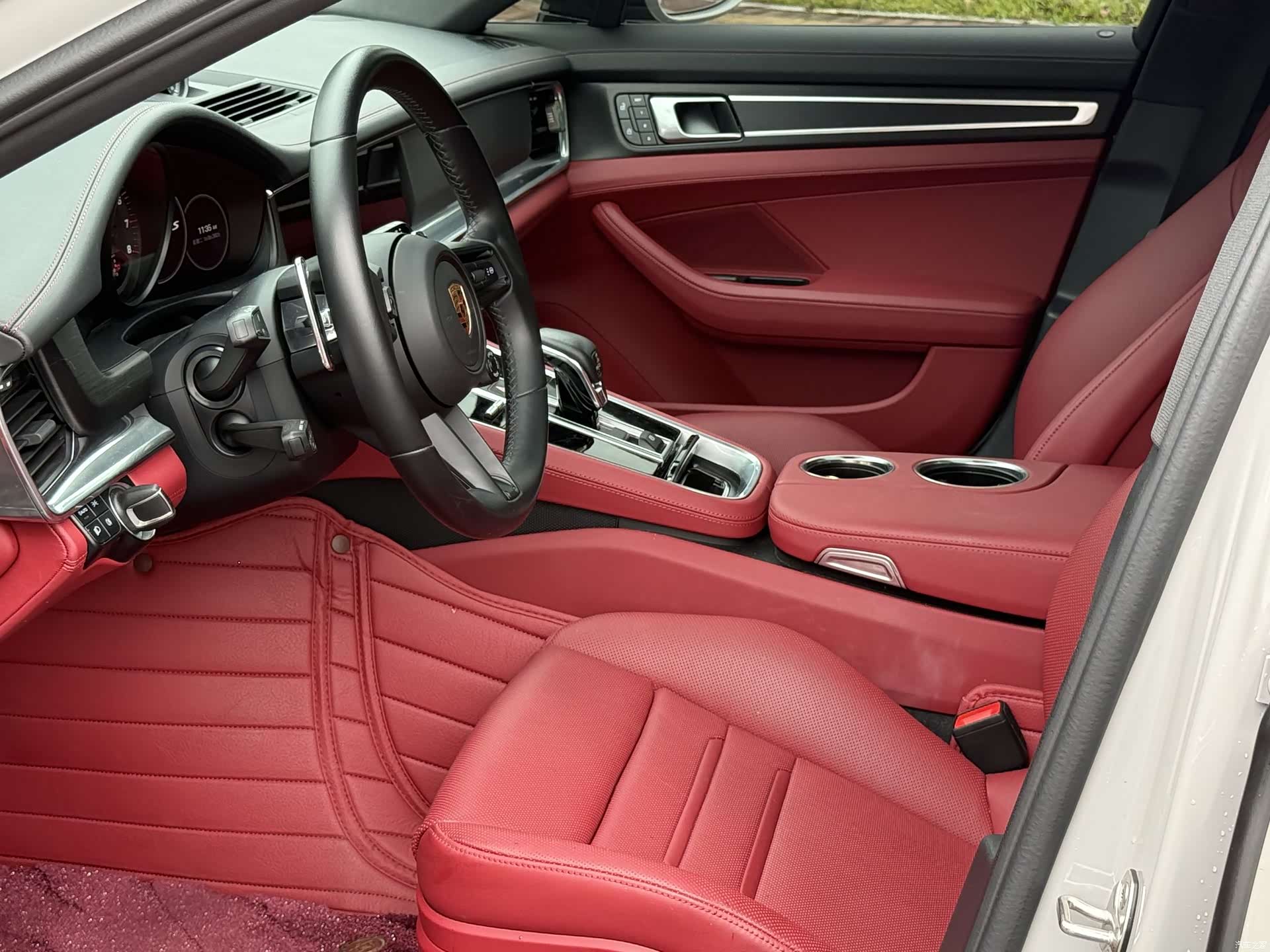 Porsche Panamera, 2024 7
