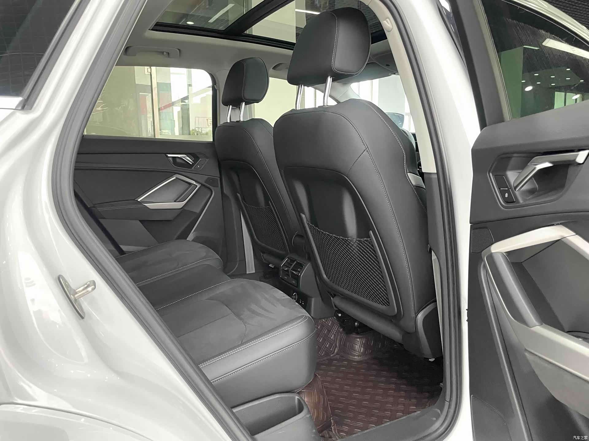 Audi Q3, 2022 18