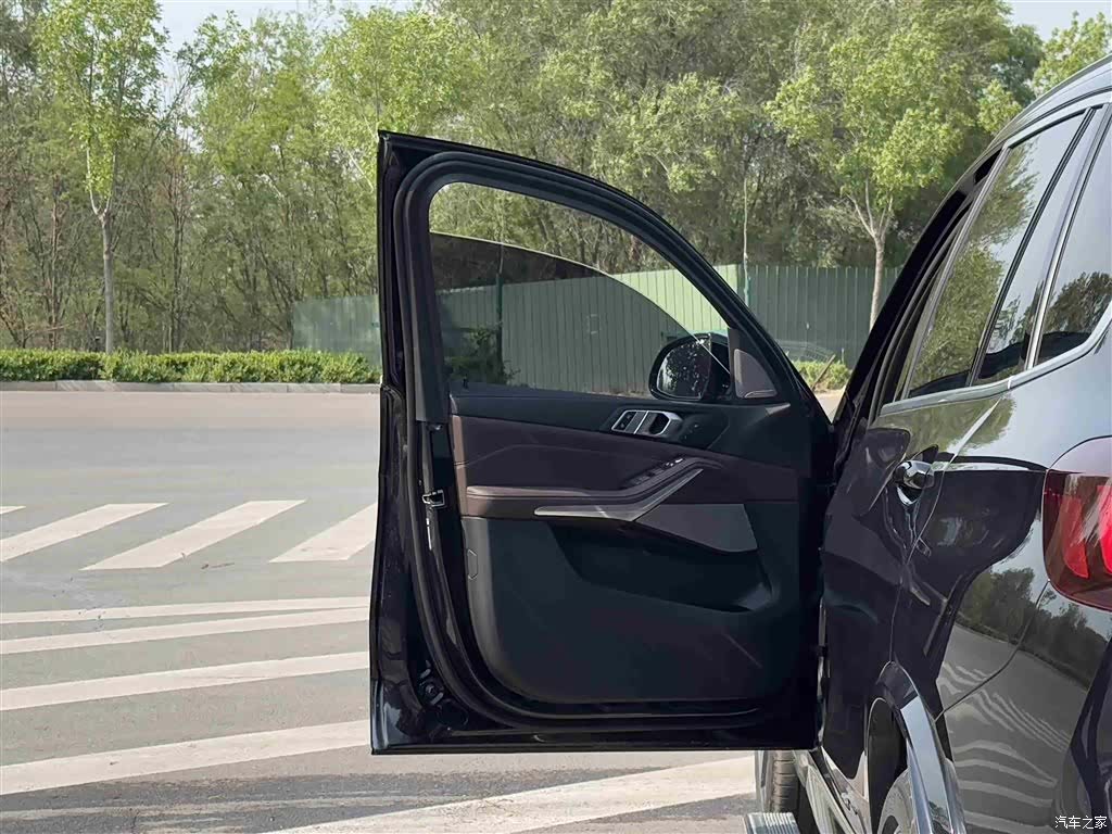 BMW X5, 2023 все фото