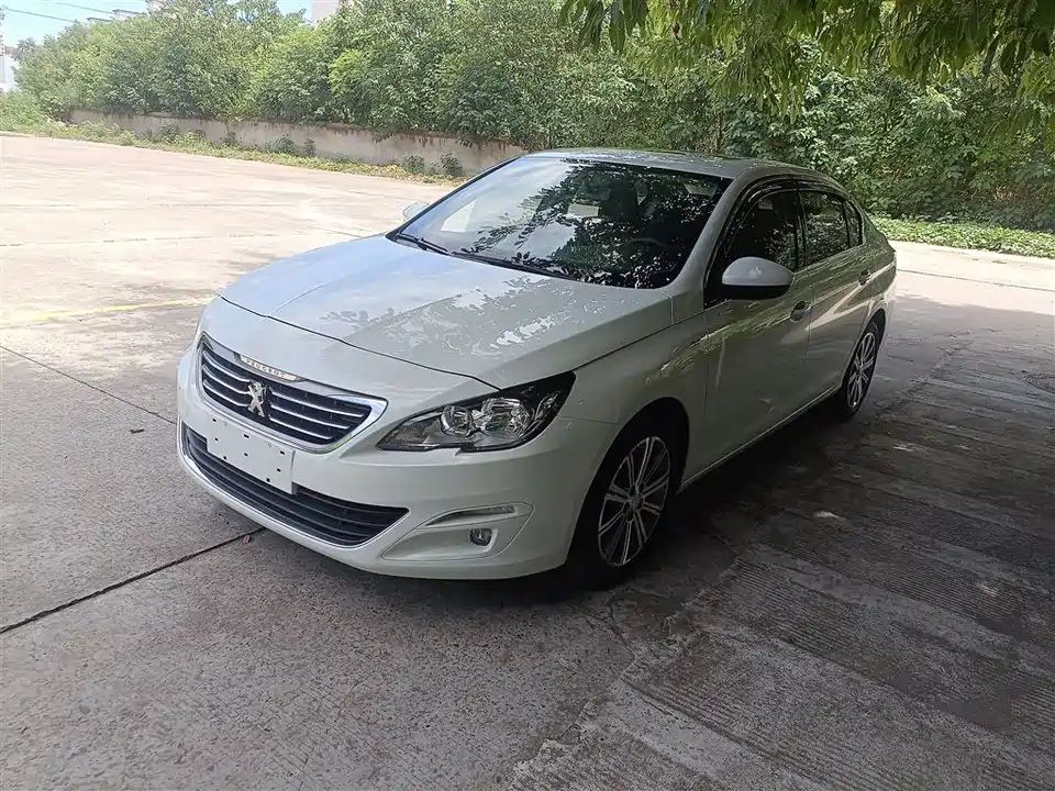 Peugeot 408
