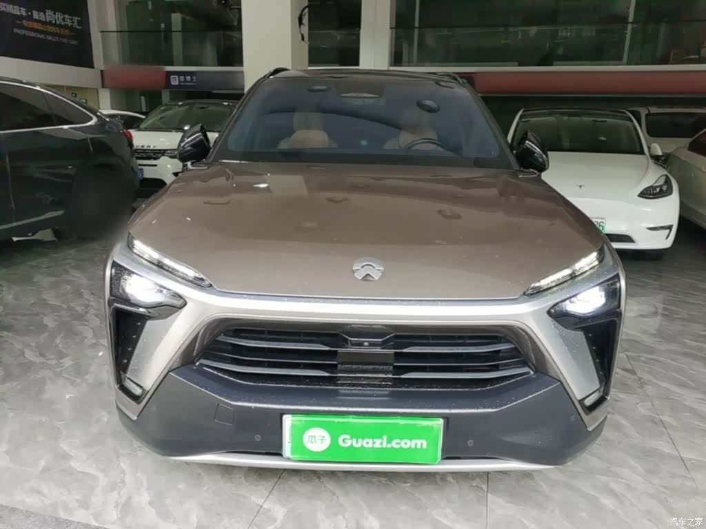 NIO ES8, 2022 3