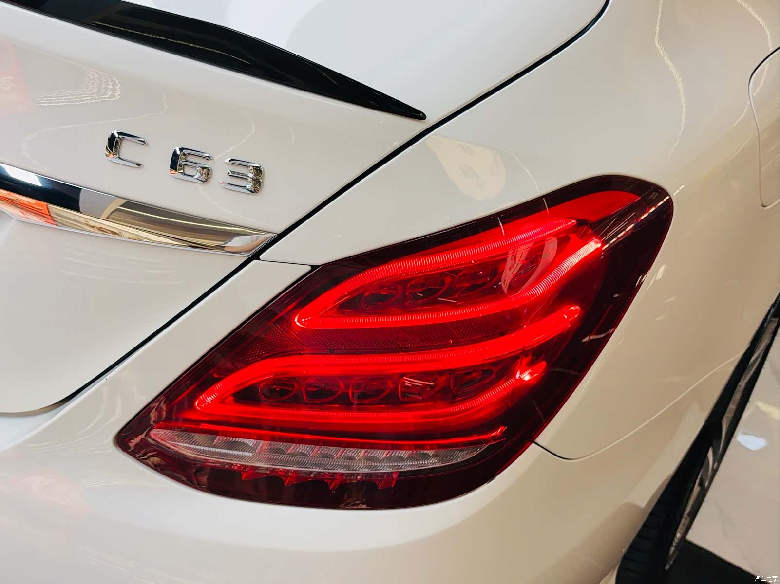 Mercedes-Benz C-Class, 2016 23