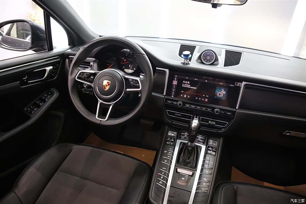 Porsche Macan, 2019 9