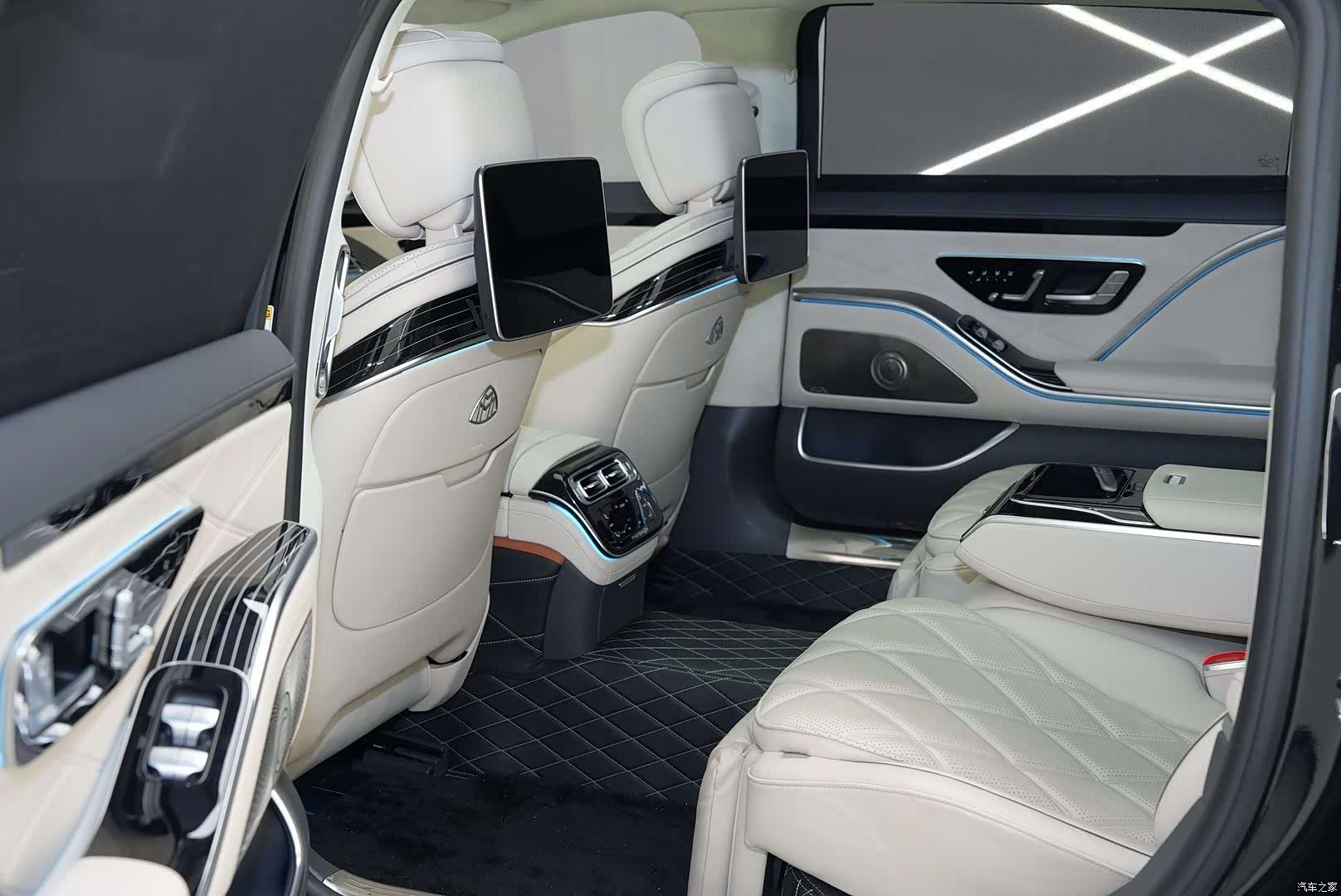 Maybach S-Class, 2023 23