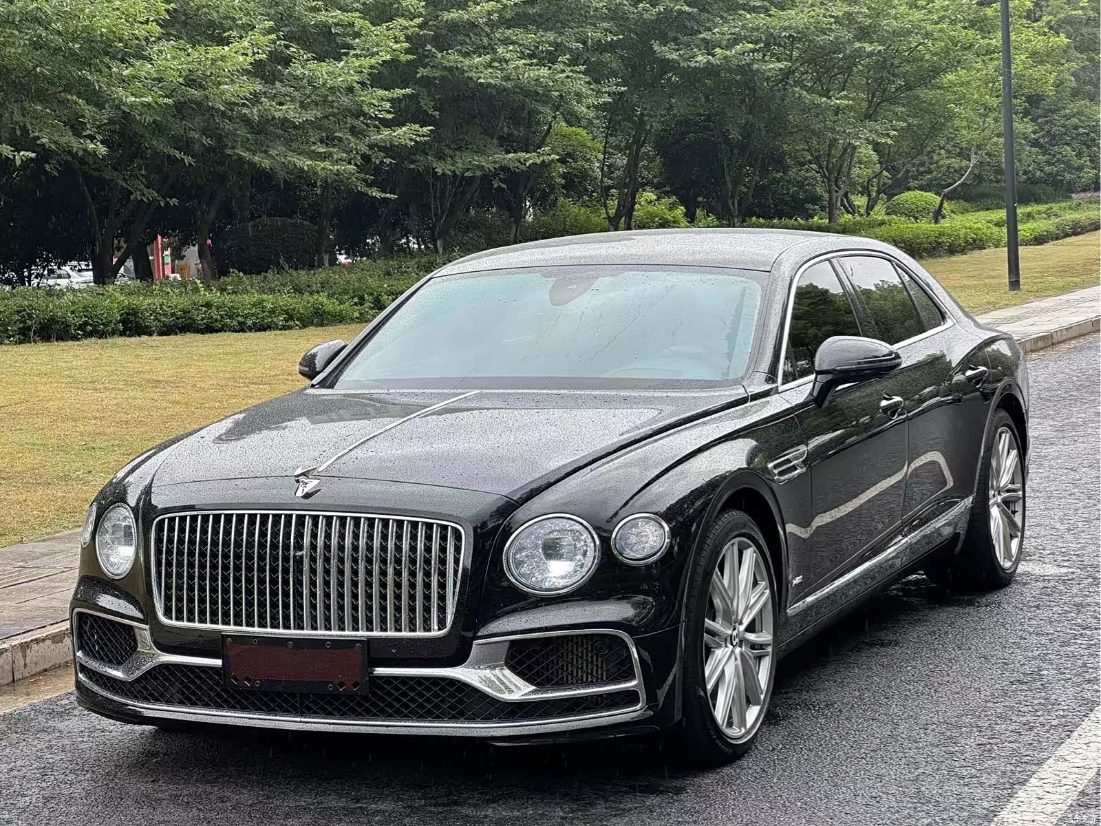 Bentley Flying Spur, 2021 1