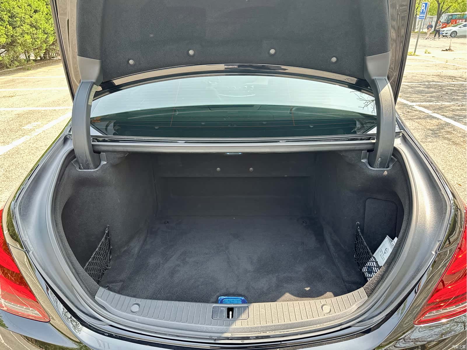 Mercedes-Benz S-Class, 2019 53