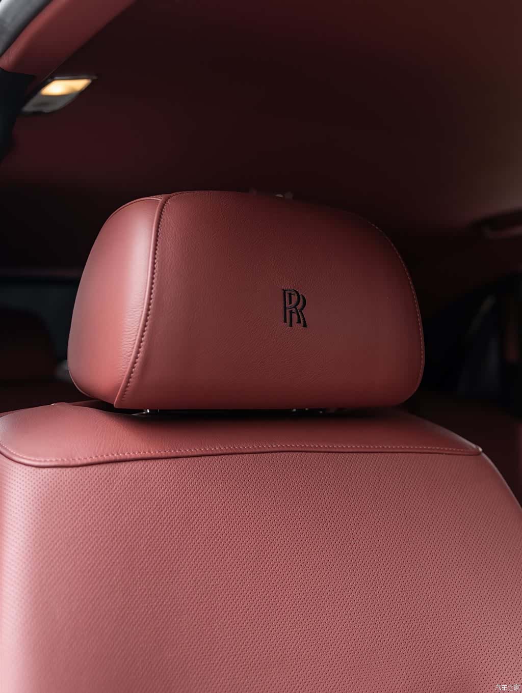 Rolls-Royce Ghost, 2013 21