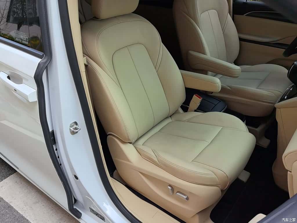 Buick GL8, 2022 17