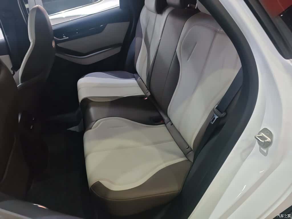 BYD Qin, 2024 17