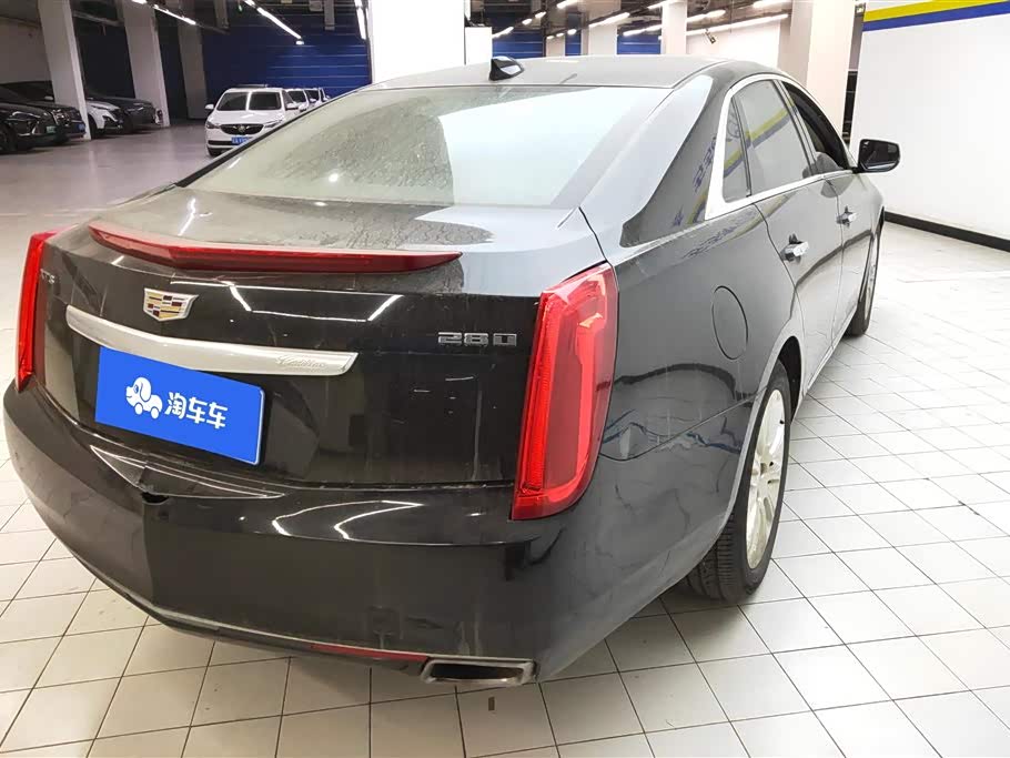 Cadillac XTS