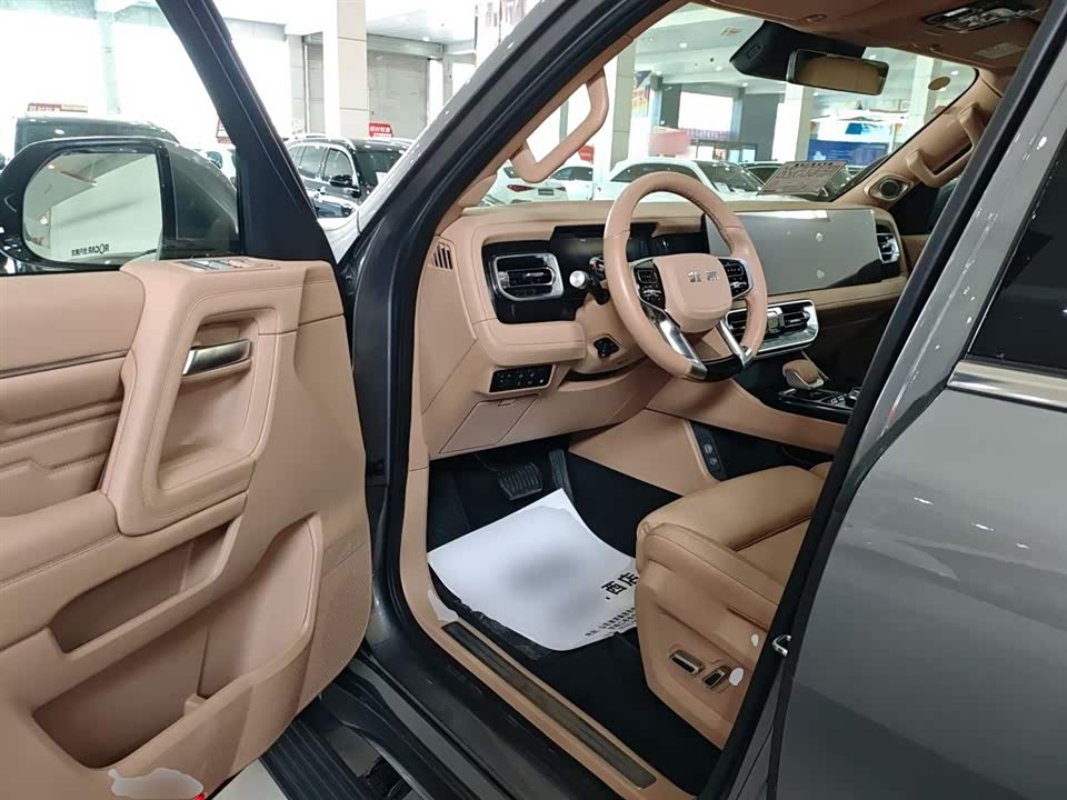 Beijing BJ60 Thunder