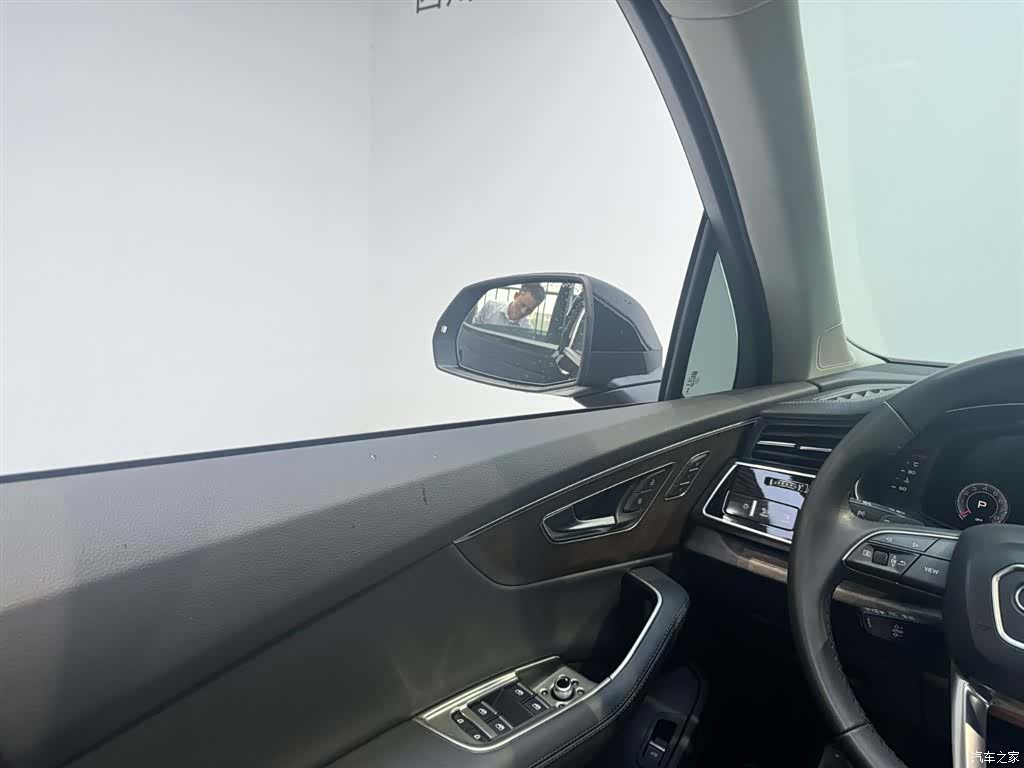 Audi Q7, 2023 15