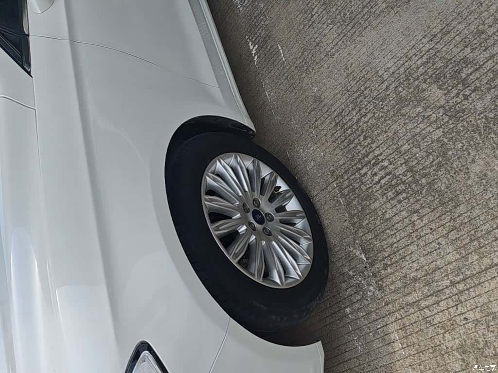 Ford Mondeo, 2014 23