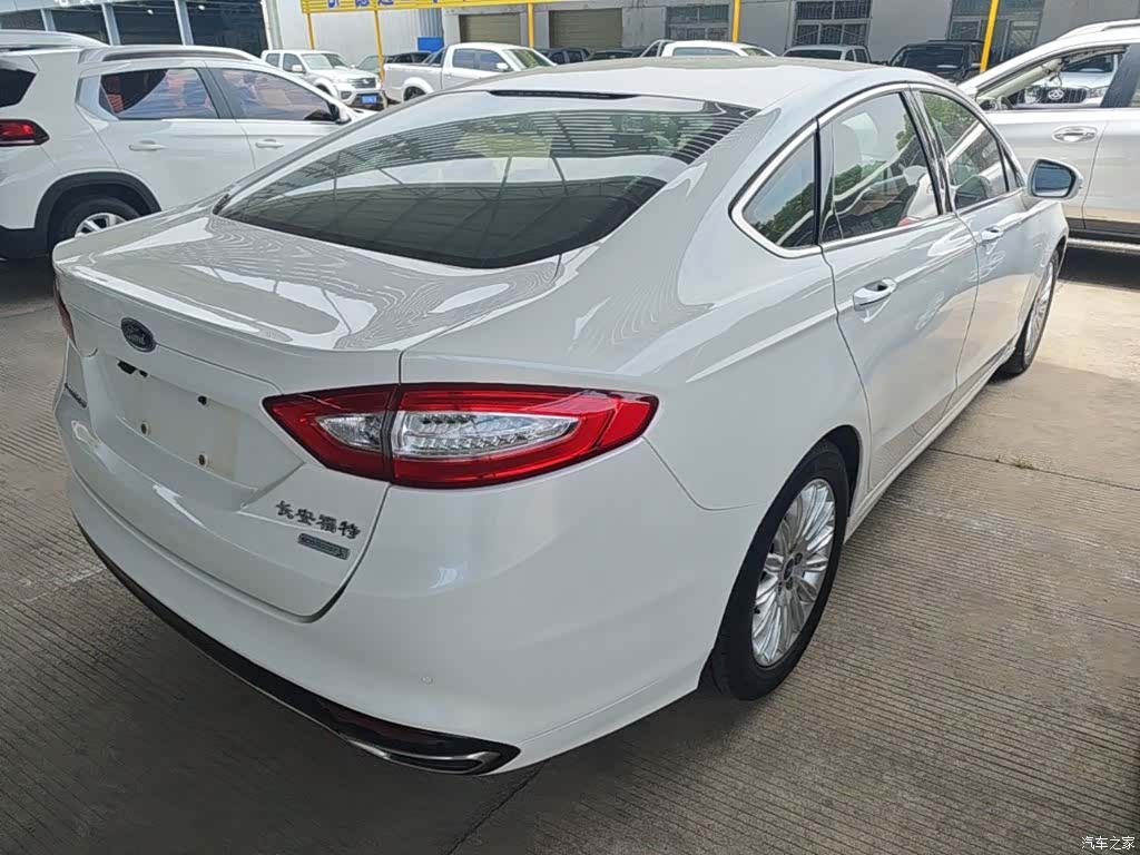 Ford Mondeo, 2014 7
