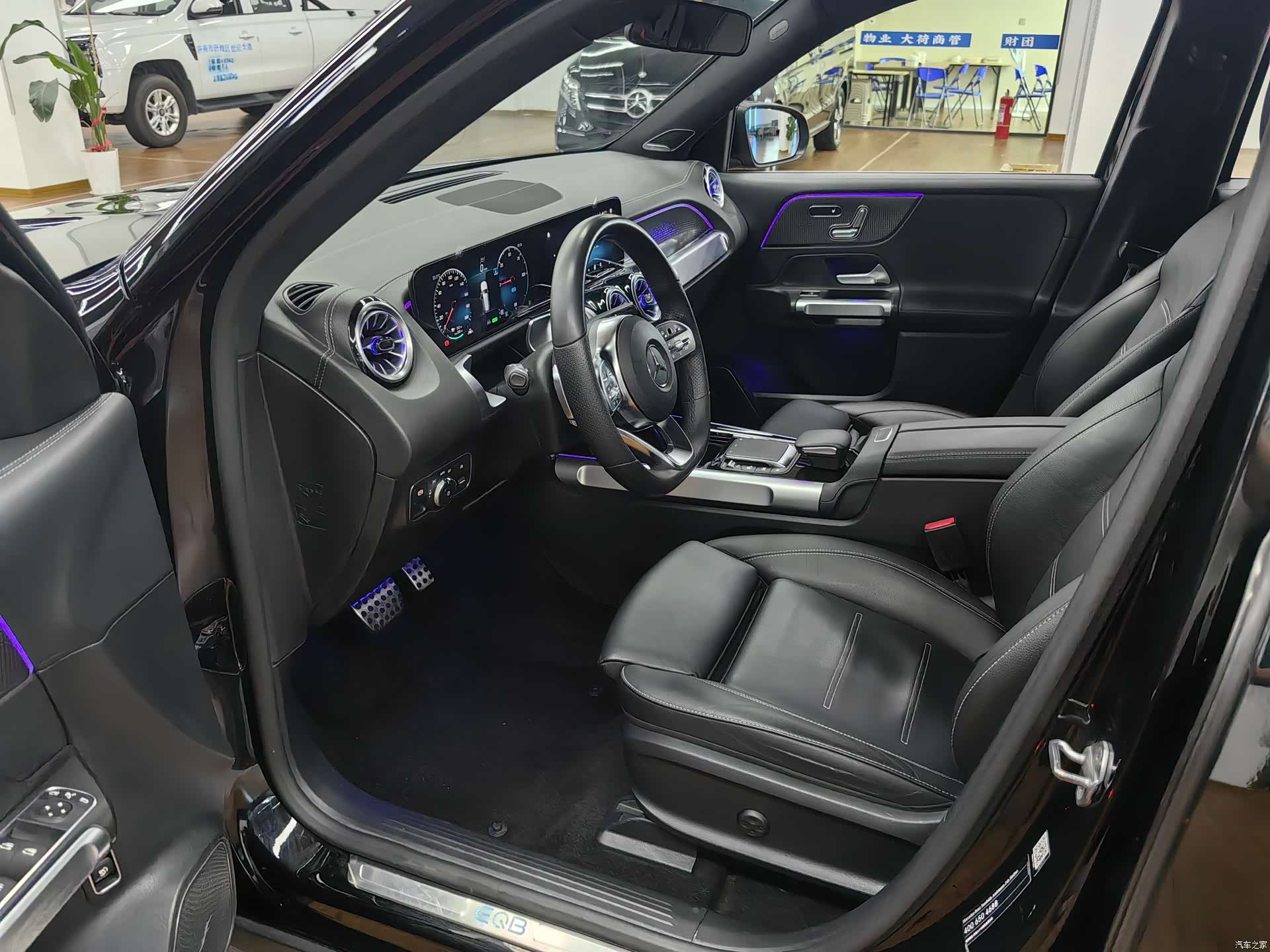 Mercedes-Benz EQB, 2022 10