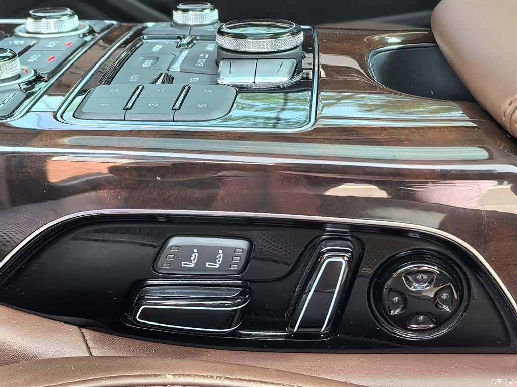 Audi A8L, 2017 16