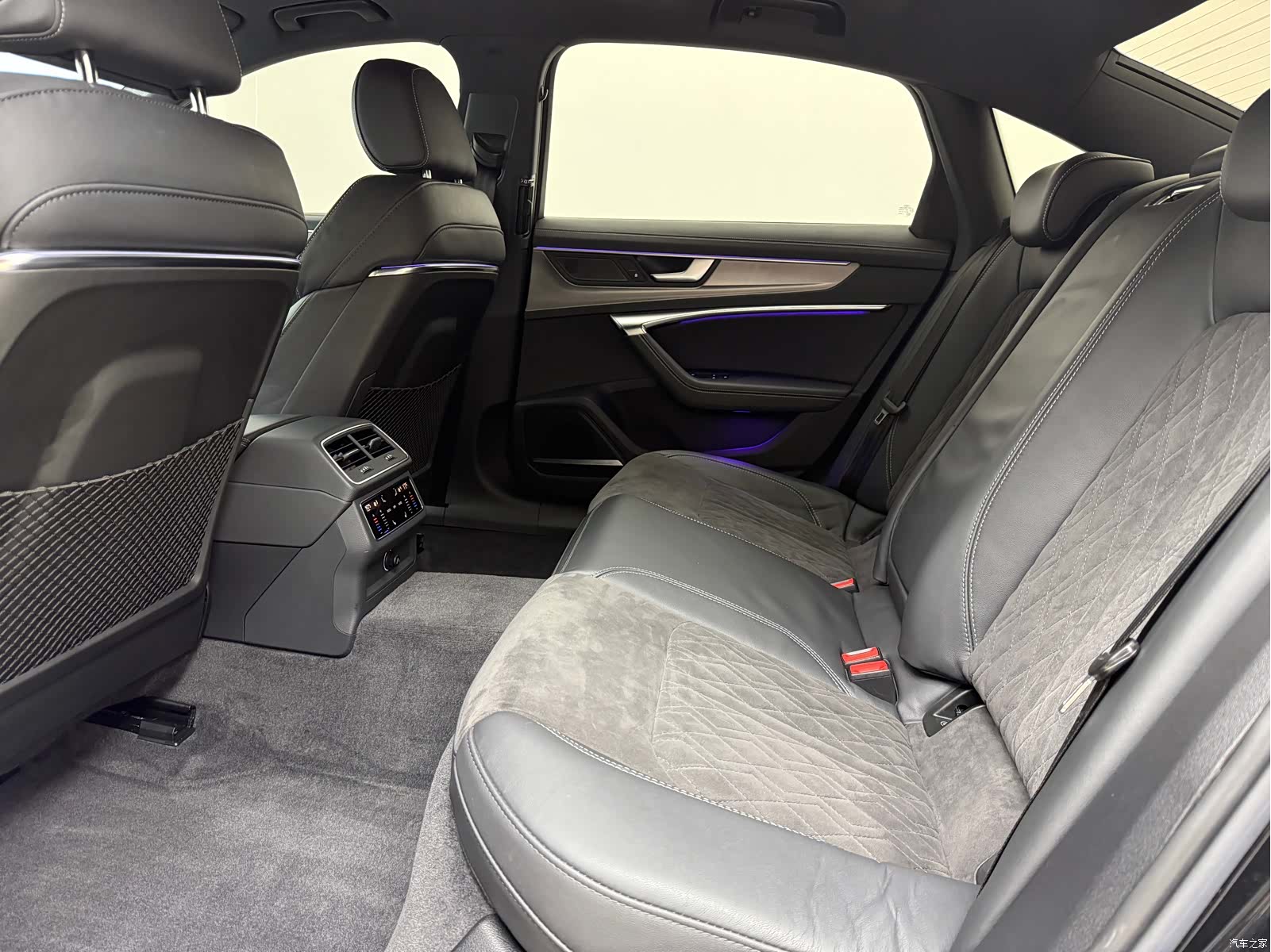 Audi A6L, 2021 16