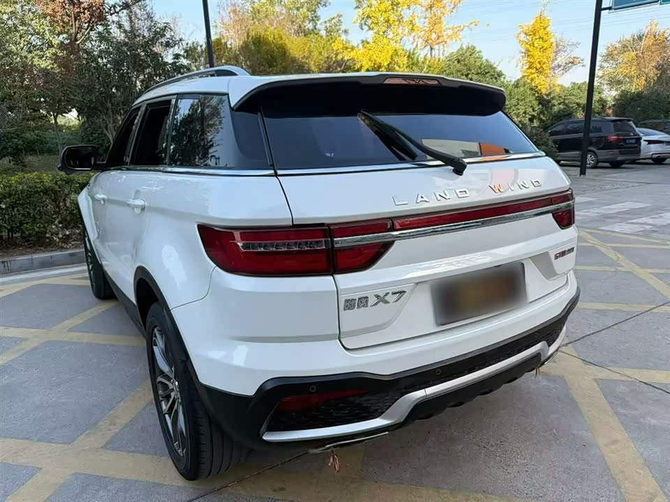 Landwind X7