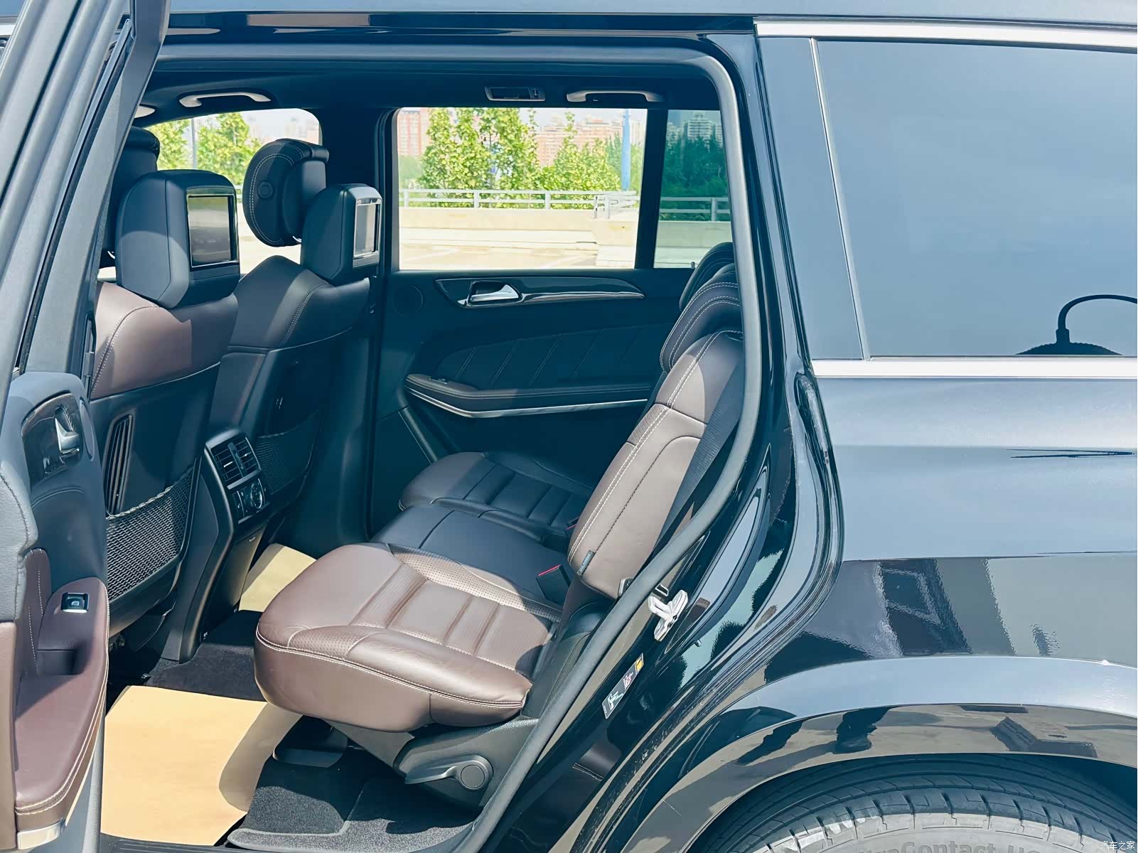 Mercedes-Benz GLS, 2016 13