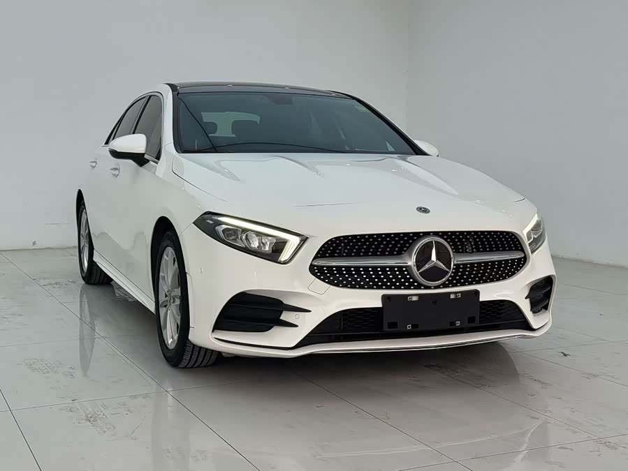 Mercedes-Benz A-Class 2020, фото 2