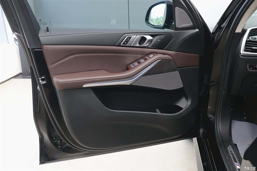 BMW X5, 2023 10